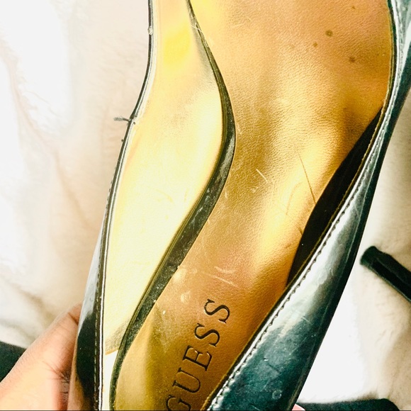 💎5/$25💎 Guess Retro Pointed Heels - Picture 3 of 8